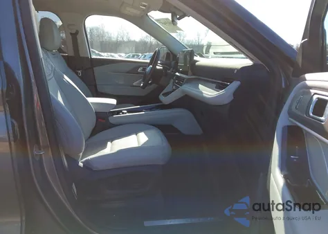 2025 Ford Explorer Platinum z USA, uszkodzony, nr VIN 1FMWK8HC4SGA10960